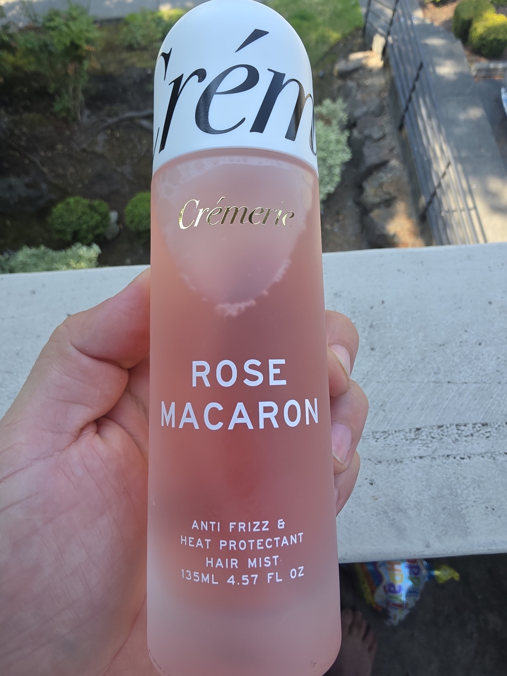 Rose Macaron Anti-Frizz Hair Mist – Pink